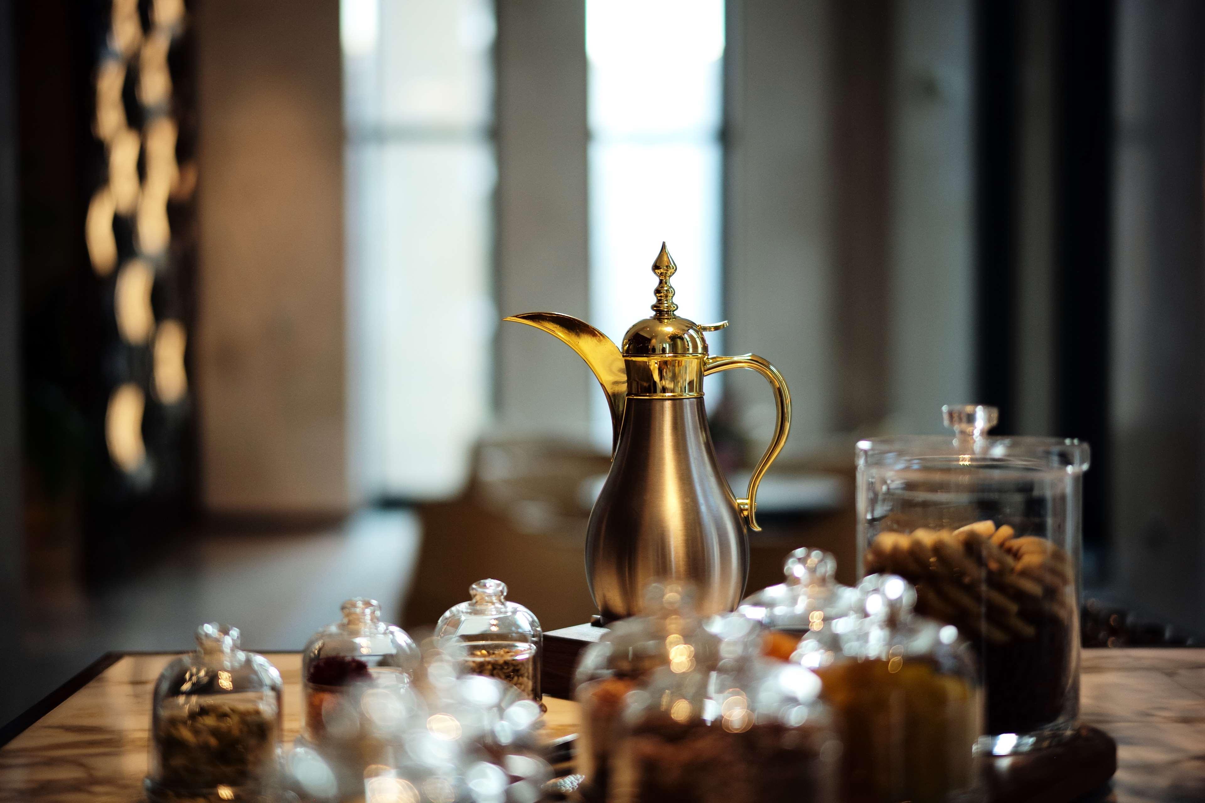 Park Hyatt Doha Hotell Eksteriør bilde Dallah coffee pot