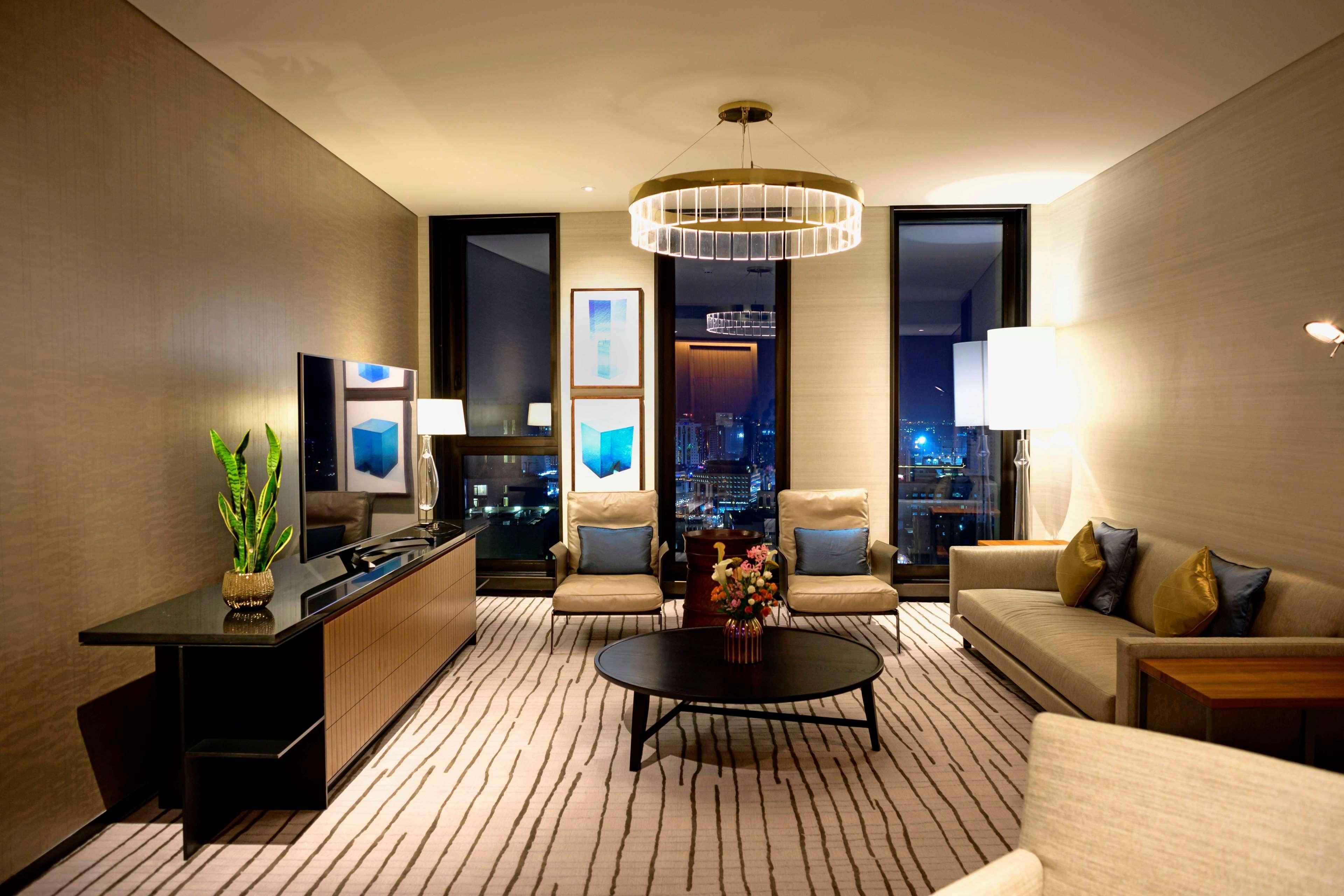 Park Hyatt Doha Hotell Eksteriør bilde A suite at the hotel